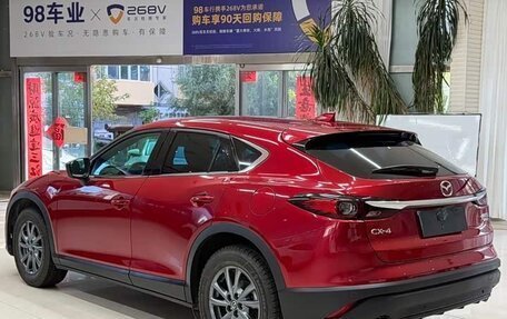 Mazda CX-4, 2023 год, 1 450 000 рублей, 9 фотография