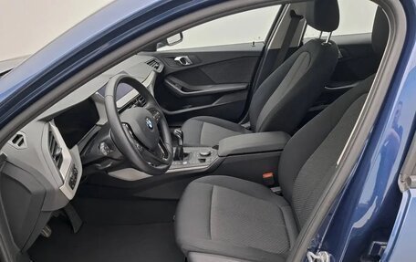 BMW 1 серия, 2023 год, 1 982 000 рублей, 6 фотография