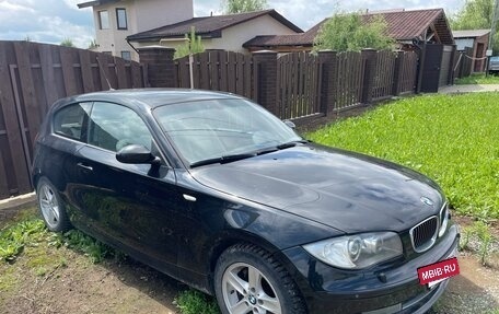 BMW 1 серия, 2007 год, 1 100 000 рублей, 6 фотография