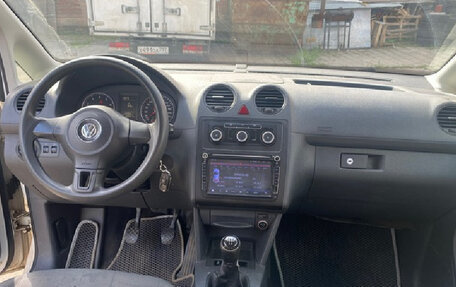 Volkswagen Caddy III рестайлинг, 2012 год, 450 000 рублей, 26 фотография