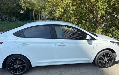 Hyundai Solaris II рестайлинг, 2019 год, 1 180 000 рублей, 1 фотография