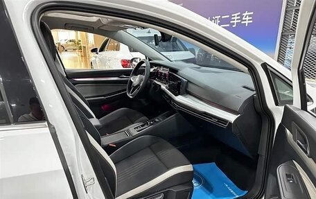 Volkswagen Golf VIII, 2023 год, 1 630 333 рублей, 12 фотография