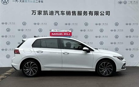 Volkswagen Golf VIII, 2023 год, 1 630 333 рублей, 4 фотография