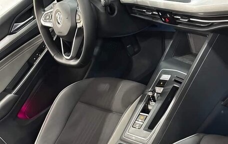 Volkswagen Golf VIII, 2023 год, 1 630 333 рублей, 16 фотография