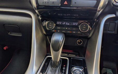 Mitsubishi Eclipse Cross, 2018 год, 2 150 000 рублей, 10 фотография