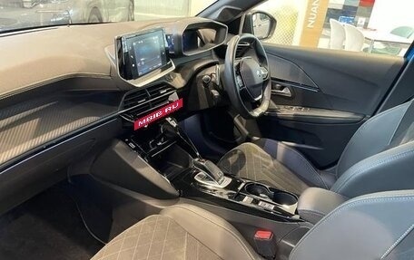 Peugeot 208 II, 2022 год, 1 100 004 рублей, 5 фотография