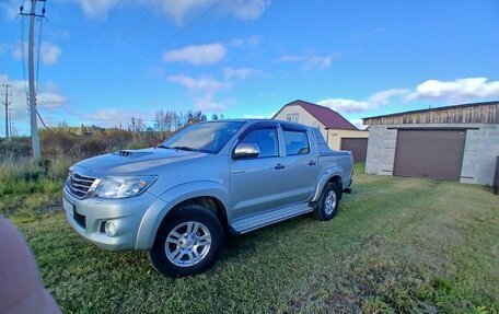 Toyota Hilux VII, 2012 год, 2 300 000 рублей, 3 фотография