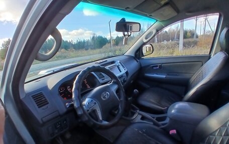 Toyota Hilux VII, 2012 год, 2 300 000 рублей, 10 фотография