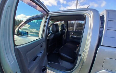 Toyota Hilux VII, 2012 год, 2 300 000 рублей, 8 фотография