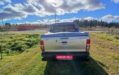 Toyota Hilux VII, 2012 год, 2 300 000 рублей, 6 фотография