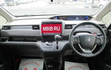 Honda Freed II, 2023 год, 1 245 000 рублей, 8 фотография