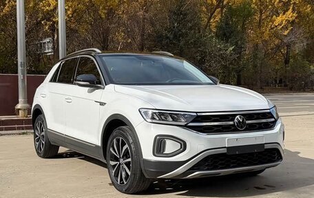 Volkswagen T-Roc I, 2022 год, 1 480 000 рублей, 3 фотография
