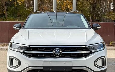 Volkswagen T-Roc I, 2022 год, 1 480 000 рублей, 2 фотография