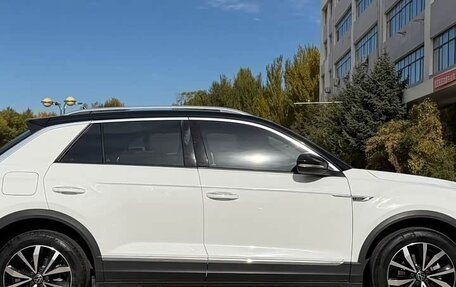 Volkswagen T-Roc I, 2022 год, 1 480 000 рублей, 4 фотография