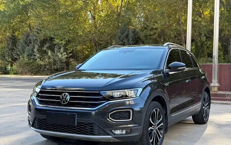 Volkswagen T-Roc I, 2022 год, 1 457 018 рублей, 1 фотография