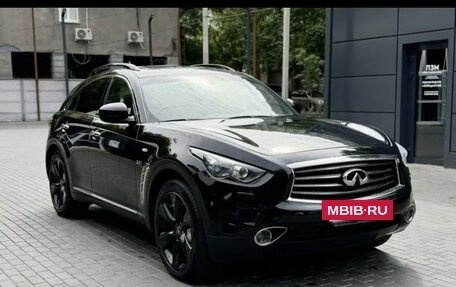 Infiniti QX70, 2015 год, 2 500 000 рублей, 5 фотография