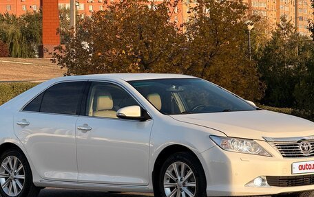 Toyota Camry, 2014 год, 1 900 000 рублей, 10 фотография