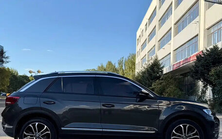 Volkswagen T-Roc I, 2022 год, 1 457 018 рублей, 4 фотография