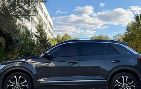 Volkswagen T-Roc I, 2022 год, 1 457 018 рублей, 8 фотография
