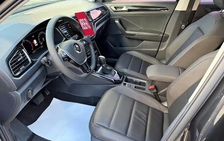 Volkswagen T-Roc I, 2022 год, 1 457 018 рублей, 10 фотография