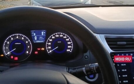 Hyundai Solaris II рестайлинг, 2011 год, 650 000 рублей, 8 фотография