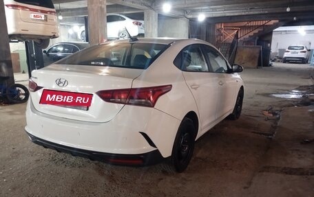 Hyundai Solaris II рестайлинг, 2020 год, 950 000 рублей, 3 фотография