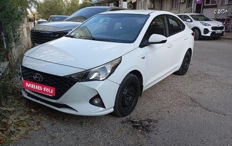 Hyundai Solaris II рестайлинг, 2020 год, 950 000 рублей, 4 фотография
