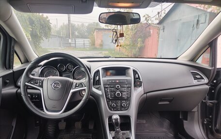 Opel Astra J, 2013 год, 940 000 рублей, 5 фотография