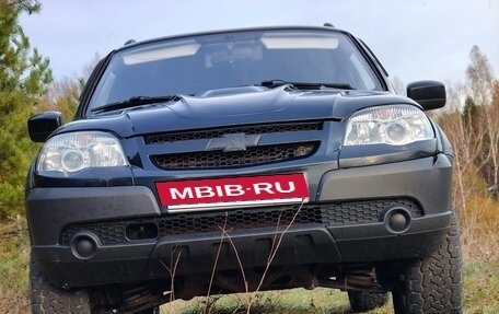 Chevrolet Niva I рестайлинг, 2011 год, 313 000 рублей, 2 фотография