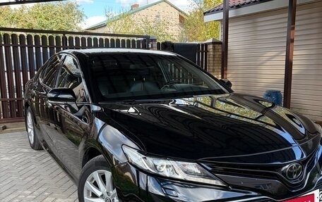 Toyota Camry, 2018 год, 2 450 000 рублей, 3 фотография