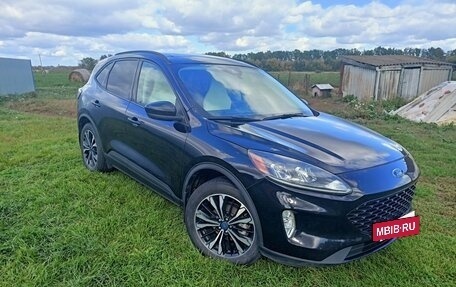 Ford Escape, 2022 год, 2 900 000 рублей, 2 фотография
