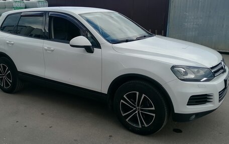Volkswagen Touareg III, 2012 год, 1 950 000 рублей, 1 фотография