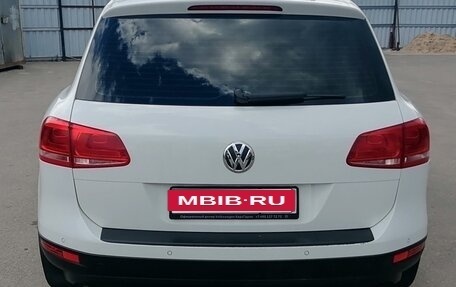 Volkswagen Touareg III, 2012 год, 1 950 000 рублей, 3 фотография