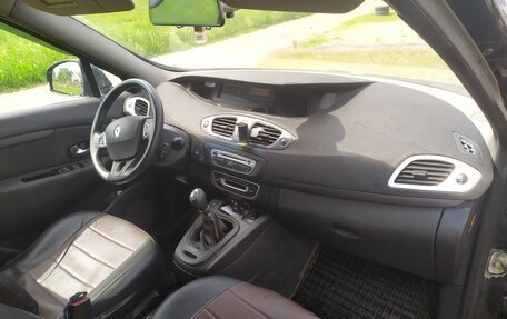 Renault Scenic III, 2010 год, 680 000 рублей, 2 фотография