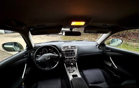 Lexus IS II рестайлинг 2, 2006 год, 1 550 000 рублей, 9 фотография