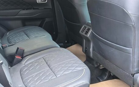 Mitsubishi Outlander III рестайлинг 3, 2022 год, 1 755 444 рублей, 14 фотография