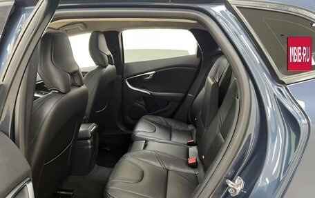 Volvo V40 II рестайлинг, 2018 год, 1 100 000 рублей, 20 фотография