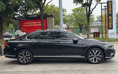 Volkswagen Passat B8 рестайлинг, 2023 год, 1 690 444 рублей, 8 фотография