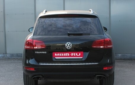 Volkswagen Touareg III, 2011 год, 1 690 000 рублей, 8 фотография