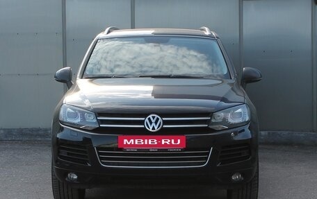 Volkswagen Touareg III, 2011 год, 1 690 000 рублей, 7 фотография