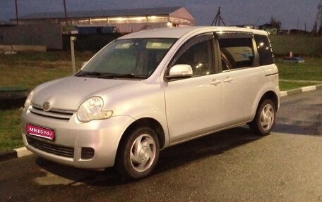 Toyota Sienta I, 2010 год, 649 000 рублей, 1 фотография