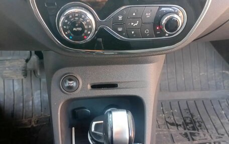 Renault Kaptur I рестайлинг, 2017 год, 1 200 000 рублей, 6 фотография