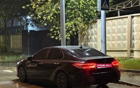 Toyota Camry, 2018 год, 2 650 000 рублей, 5 фотография