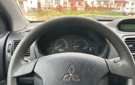 Mitsubishi Space Star I рестайлинг, 2003 год, 130 000 рублей, 19 фотография