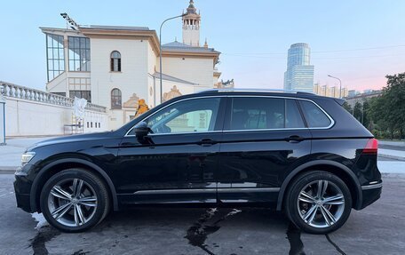 Volkswagen Tiguan II, 2018 год, 3 200 000 рублей, 3 фотография