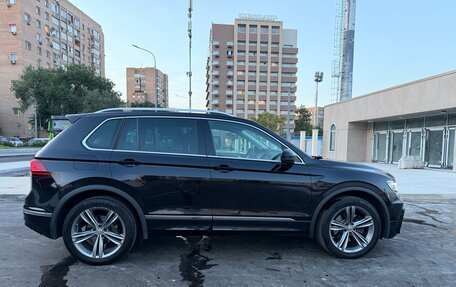 Volkswagen Tiguan II, 2018 год, 3 200 000 рублей, 5 фотография
