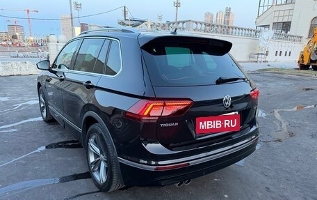 Volkswagen Tiguan II, 2018 год, 3 200 000 рублей, 8 фотография
