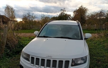Jeep Compass I рестайлинг, 2013 год, 1 090 000 рублей, 1 фотография