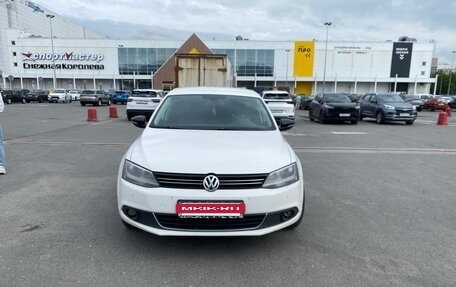 Volkswagen Jetta VI, 2013 год, 1 035 000 рублей, 4 фотография