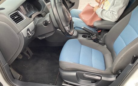Volkswagen Jetta VI, 2013 год, 1 035 000 рублей, 11 фотография